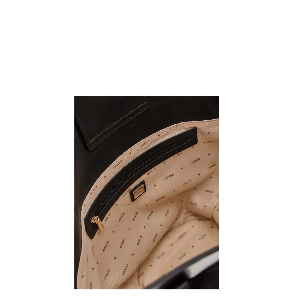 Shopping Venere Guess – vue 3