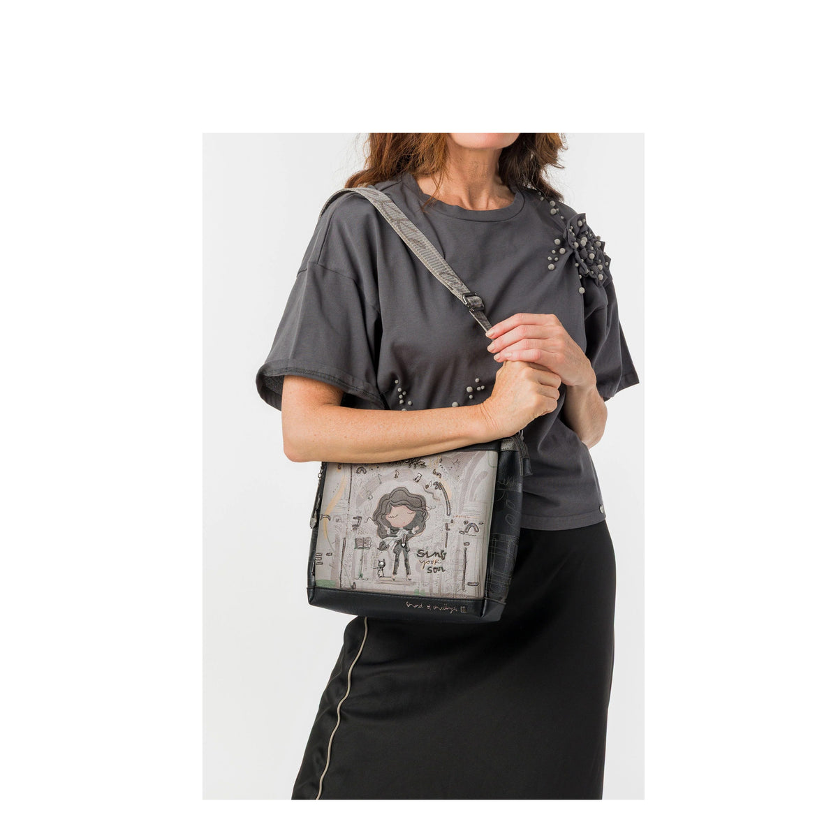 Sac travers Moyen Orchestra Anekke